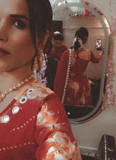 Priyanka Singh - escort in Faridabad Photo 1 of 5