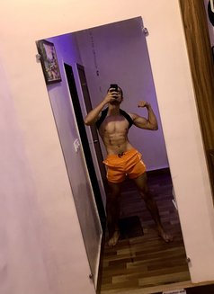 Priyansh for Men, Women and Couples - Male escort in Mumbai Photo 4 of 6