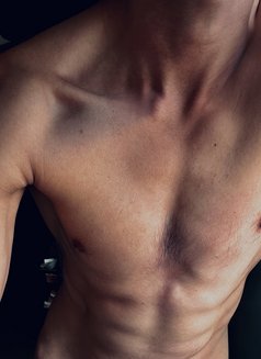 Priyansh for Men, Women and Couples - Male escort in Mumbai Photo 5 of 6