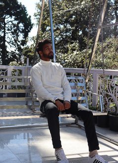 Priyansh - Male escort in Gurgaon Photo 4 of 4