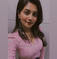 Priyanshi CAM SHOW & REAL - puta in Hyderabad