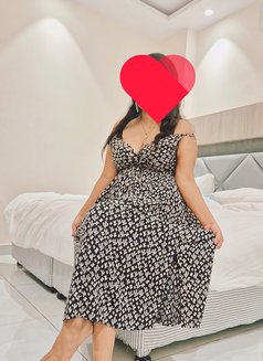 Priyanshi Delhi Meet - escort in New Delhi Photo 1 of 2