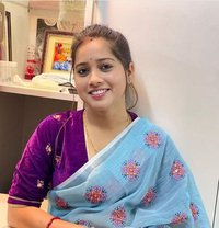 Priyanshi Escorts Service - puta in Thiruvananthapuram