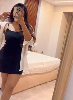 Priyanshi Escorts Service Incall/outcall - puta in Mumbai Photo 2 of 2