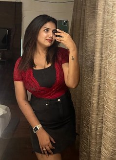Priyanshi I Want to Meet Genuine Guys He - escort in Kolkata Photo 2 of 2