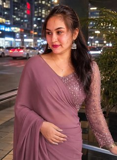 Priyanshi I Want to Meet Genuine Guys He - escort in Kolkata Photo 1 of 1