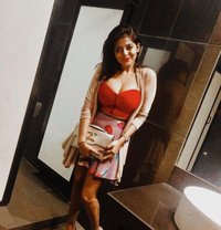 Priyanshi I Want to Meet Genuine Guys He - escort in Mumbai