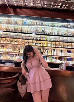 Priyanshi - puta in Candolim, Goa Photo 3 of 3