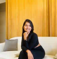 Priyanshi - puta in Candolim, Goa Photo 1 of 1