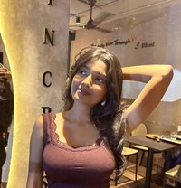 Priyanshi - puta in Chandigarh