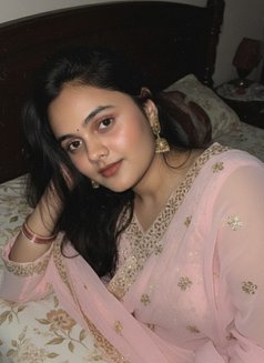 Priyanshi - escort in Chennai Photo 1 of 2