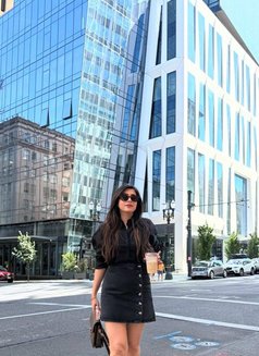 Priyanshi indian naughty GFE spl Bj - escort in Dubai Photo 7 of 10