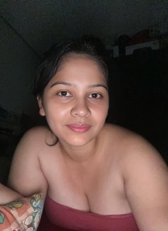 Priyanshi - escort in Lucknow Photo 1 of 4