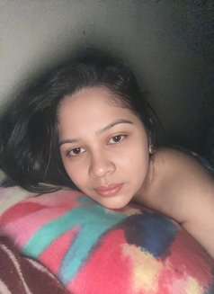 Priyanshi - escort in Lucknow Photo 2 of 4