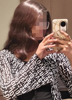 Priyanshi( Real meet and cam show) - puta in Hyderabad Photo 3 of 4