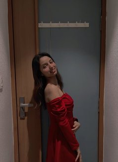 Priyanshi Shah Vadodara Escort Service - puta in Vadodara Photo 2 of 2