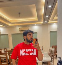 Priyanshu Sharma - Acompañantes masculino in New Delhi