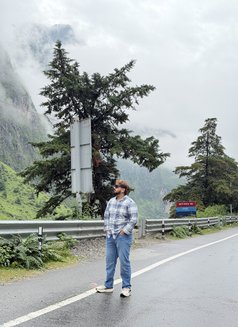 Priyanshu Sharma - Acompañantes masculino in New Delhi Photo 5 of 5