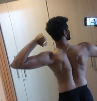 Priyanshu Verma - Acompañantes masculino in Pune