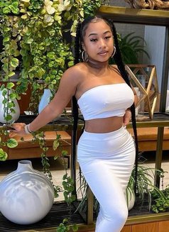 Priza, Looking For Fun 🟢 - escort in Ahmedabad Photo 2 of 5