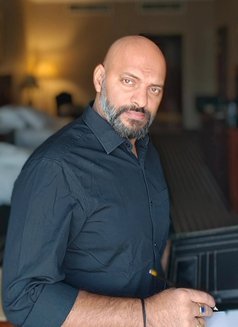Pro BBC Bull & Holistic Wellness Coach - Male escort in Bangalore Photo 10 of 11