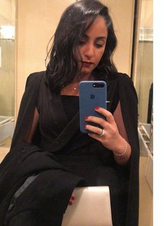 Pro Expert - masseuse in Cairo Photo 2 of 2