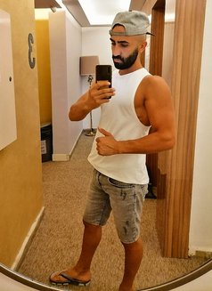 Pro Massage Therapist - Masajista in Antalya Photo 2 of 4