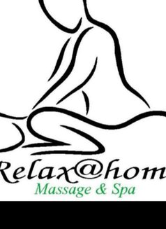 Pro massage therapy - Masajista in Al Manama Photo 16 of 22