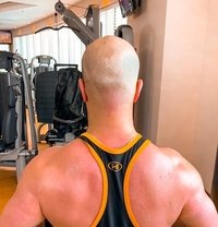 Pro Therapist Dubai From French - Acompañantes masculino in Dubai