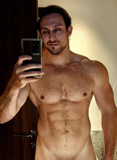 Profesional massage and strip - masseur in Tel Aviv Photo 6 of 9