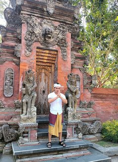 Dennis in Seminyak Bali - Male companion in Bali Photo 14 of 20