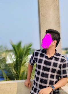 Licking,foreplay specialist for lady,cpl - Male escort in Kolkata Photo 1 of 1