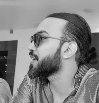 Professional Chiropractor & A Masseur - Male escort in Mumbai