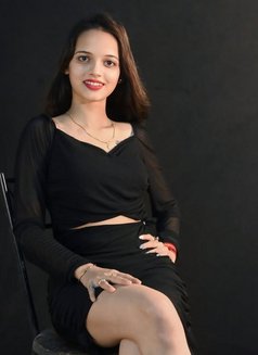 Professional Escort Service - puta in Surat Photo 3 of 3