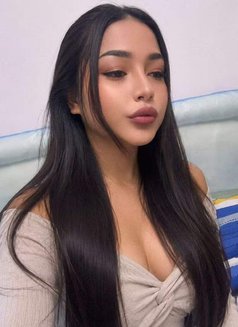 Professional full body massage - escort in Al Manama Photo 4 of 5