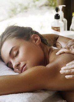 Professional Healer - Male escort in Mumbai Photo 4 of 5