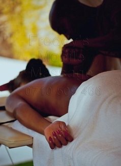 Professional Swedish, Yoni & B2b Masseur - masseur in Nairobi Photo 3 of 4