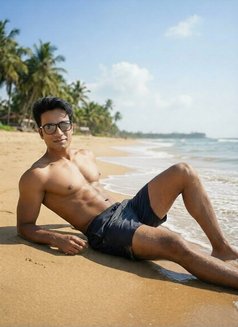 Professional Male Escort for Elite Women - Male escort in Kolkata Photo 7 of 16