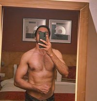 Professional MALE ESCORT for Service - Acompañantes masculino in Bangalore