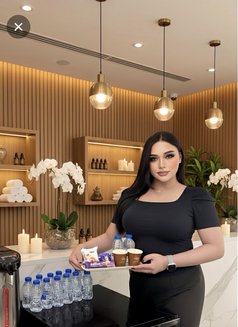 Professional massage and service - Transsexual escort in Riyadh Photo 8 of 10