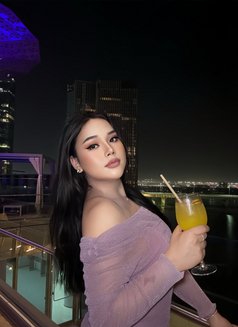 Professional massage and service - Acompañantes transexual in Riyadh Photo 13 of 15