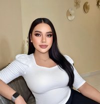 Professional massage and Service - Acompañantes transexual in Riyadh Photo 1 of 10