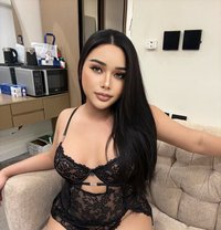 Professional massage and service - Transsexual escort in Riyadh Photo 1 of 4