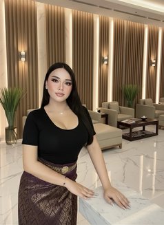 Professional massage and Service - Transsexual escort in Riyadh Photo 2 of 6