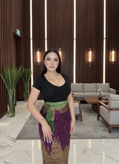 Professional massage and Service - Transsexual escort in Riyadh Photo 4 of 6