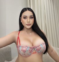 Professional massage and service - Transsexual escort in Riyadh Photo 5 of 11