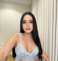 Professional massage and Service - Transsexual escort in Riyadh Photo 7 of 14