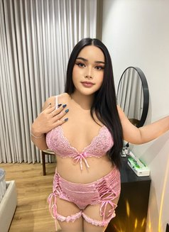 Professional massage and Service - Transsexual escort in Riyadh Photo 11 of 14