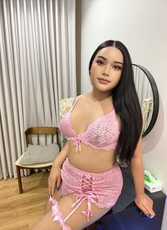 Professional massage and Service - Transsexual escort in Riyadh Photo 14 of 14