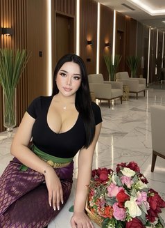 Professional Massage and Vvip Service - Transsexual escort in Dammam Photo 8 of 14